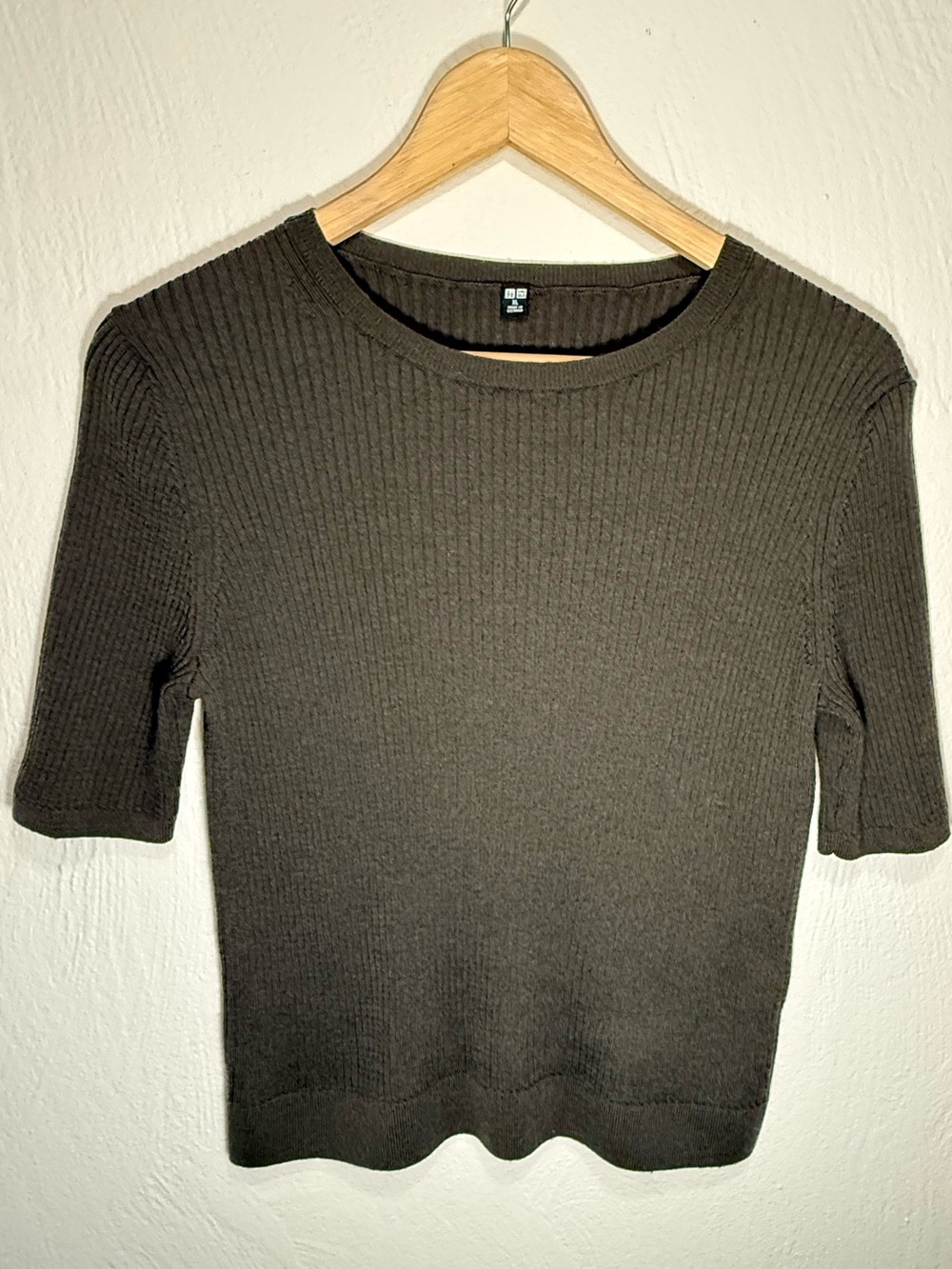 Uniqlo 100% Wool Ribbed Short-Sleeve Knit Top - Dark Olive